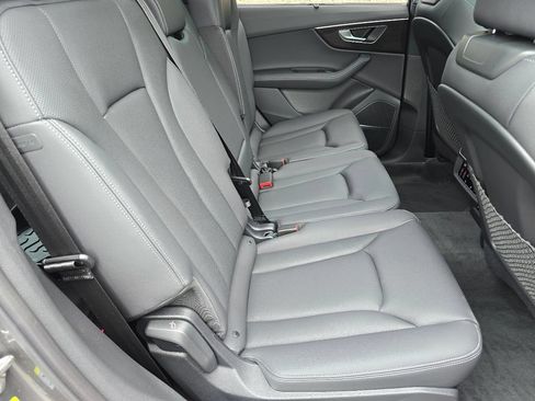 Used 2026 Audi Q7 2.0T Premium Plus w/ Premium Plus Package AWD/4WD image 32