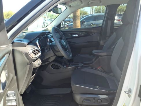 Used 2023 Chevrolet TrailBlazer LT w/ Convenience Package FWD image 15