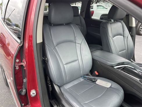 Used 2020 Buick Enclave Essence w/ Sound and Sites Package image 26