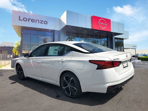 New 2025 Nissan Altima 2.5 SR image 6