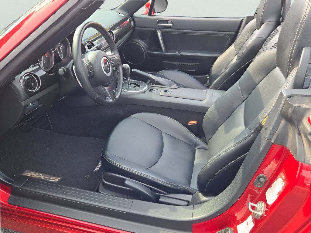 Used 2014 MAZDA MX-5 Miata Grand Touring w/ Premium Package RWD image 20