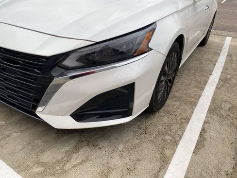 Used 2023 Nissan Altima 2.5 SV image 19