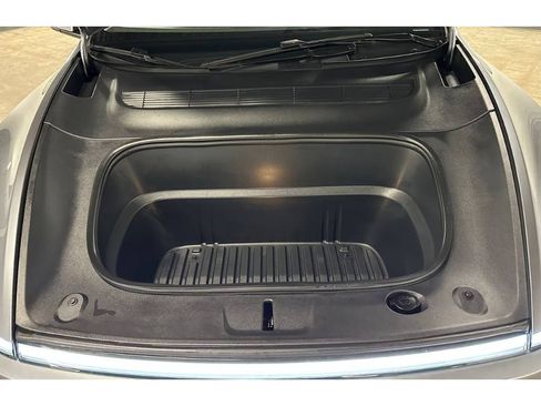 Used 2026 Tesla Model Y Long Range image 5