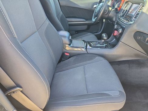 Used 2018 Dodge Charger SXT Plus w/ Driver Convenience Group image 22