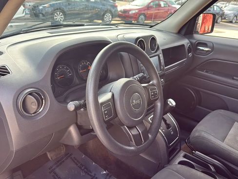Used 2016 Jeep Patriot Sport w/ Power Value Group FWD image 13
