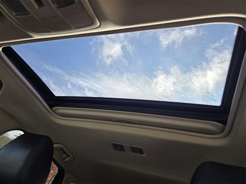 Used 2018 MAZDA CX-5 Touring w/ Preferred Equipment Package image 12