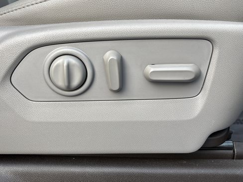 Used 2022 Chevrolet Silverado 3500 LTZ w/ LTZ Plus Package image 26