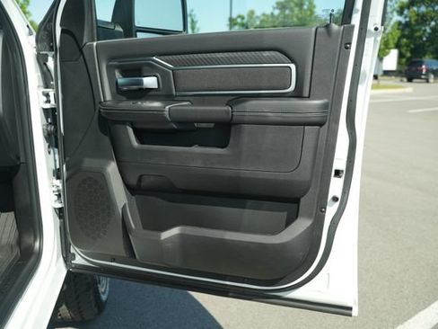 New 2026 RAM 2500 Big Horn AWD/4WD image 18