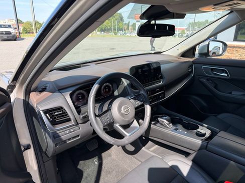 Used 2023 Nissan Rogue Platinum w/ Platinum Premium Package AWD/4WD image 4