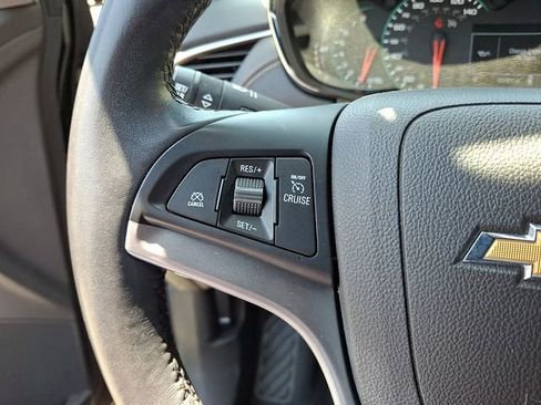 Used 2019 Chevrolet Trax LT w/ Redline Edition FWD image 15