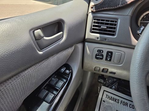 Used 2005 Toyota Sienna LE AWD/4WD image 21