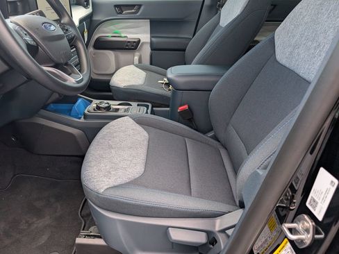 New 2026 Ford Maverick XLT FWD image 8