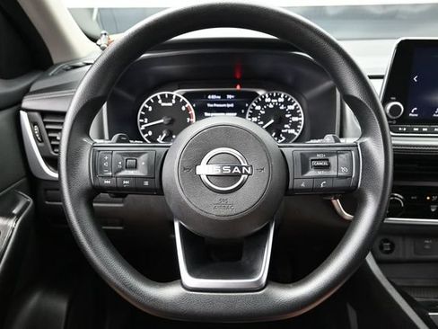 Used 2024 Nissan Rogue S AWD/4WD image 26
