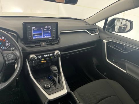 Used 2022 Toyota RAV4 LE AWD/4WD image 33