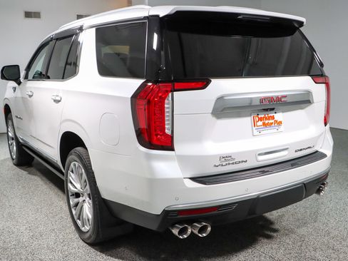 Used 2023 GMC Yukon Denali w/ Denali Reserve Package AWD/4WD image 9