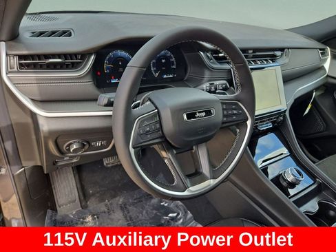 New 2025 Jeep Grand Cherokee Altitude RWD image 11