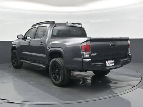 Used 2018 Toyota Tacoma SR w/ SR Convenience Package RWD image 23