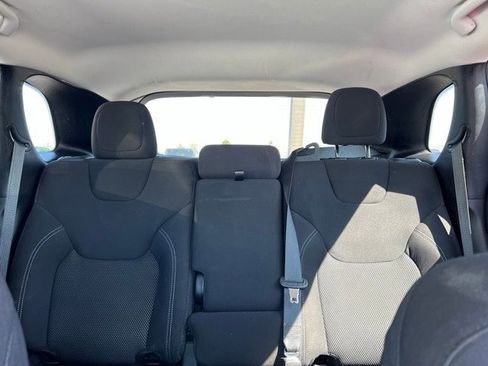 Certified 2020 Jeep Cherokee Latitude image 21