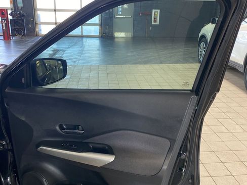 Certified 2020 Nissan Kicks SV image 29