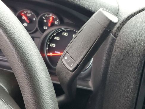 Used 2024 Chevrolet Silverado 2500 Custom w/ Custom Value Package image 16