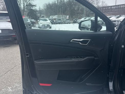 New 2026 Kia Sportage EX image 11