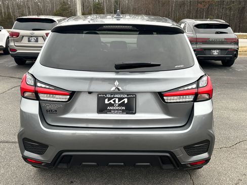 Used 2025 Mitsubishi Outlander Sport LE image 4
