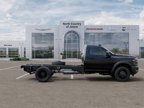 New 2025 RAM 4500 Tradesman AWD/4WD image 21