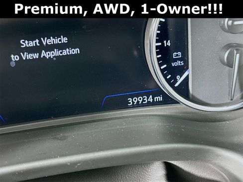 Used 2024 Buick Enclave Premium image 13