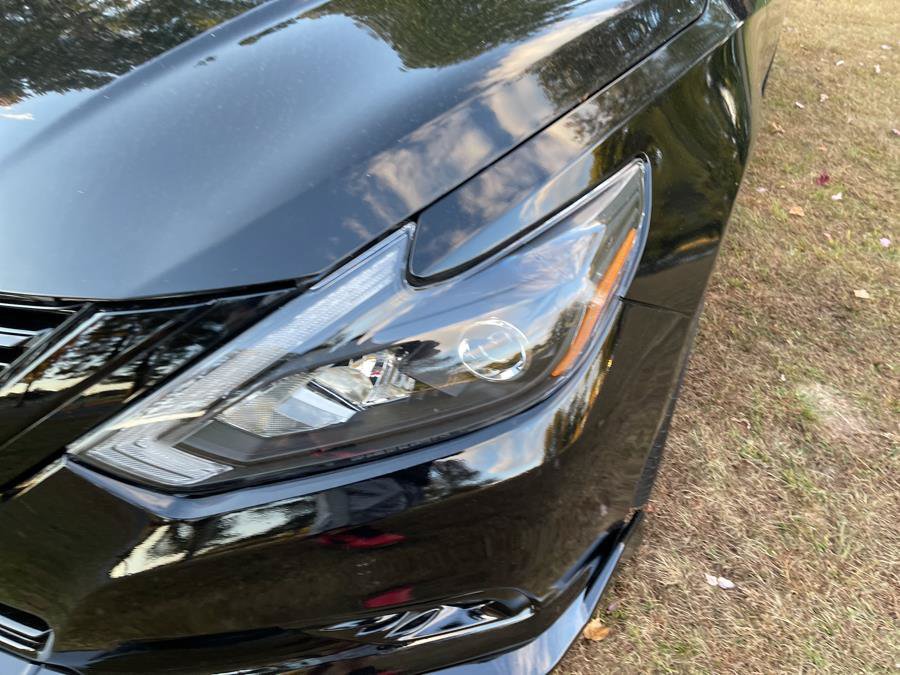 Used 2016 Nissan Altima 3.5 SL w/ 3.5 Technology Package FWD image 17