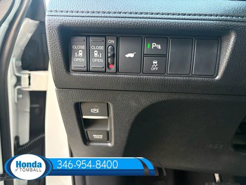 New 2026 Honda Odyssey Touring image 10