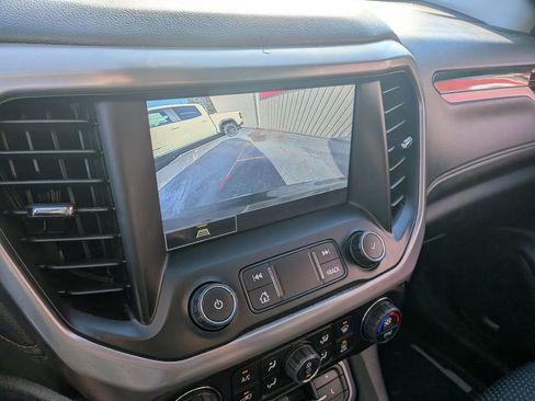 Certified 2022 GMC Acadia AT4 image 21