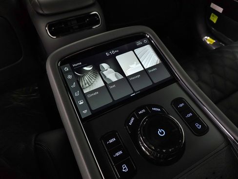 New 2026 Genesis G90 3.5T Prestige image 36