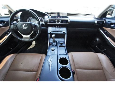 Used 2016 Lexus IS 300 AWD w/ Premium Package image 10
