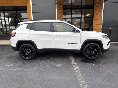 New 2026 Jeep Compass Latitude AWD/4WD image 2