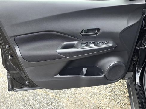 Used 2024 Nissan Kicks S image 25