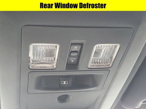 Used 2018 RAM 3500 Laramie Longhorn image 22