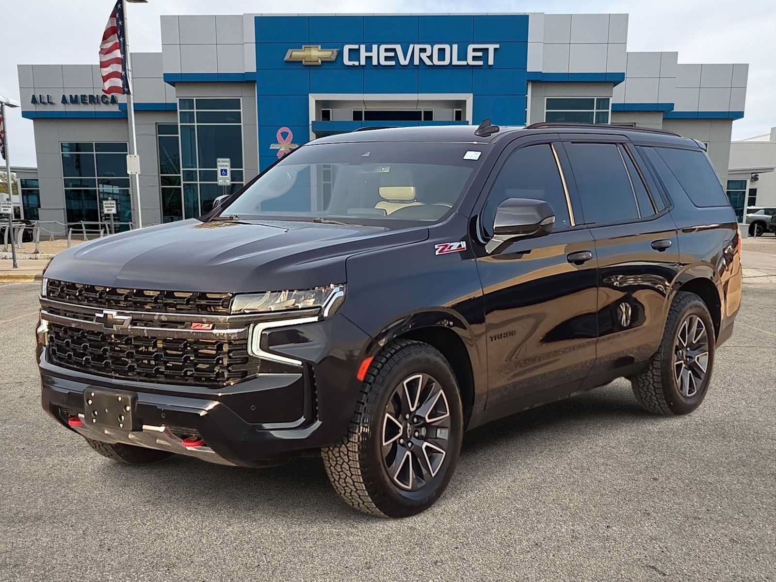 Used 2022 Chevrolet Tahoe Z71 w/ Z71 Off-Road Package AWD/4WD image 1
