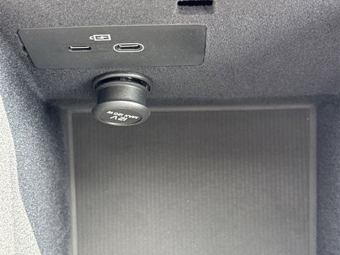 New 2026 Volvo XC90 B6 Ultra w/ Lounge Package image 34