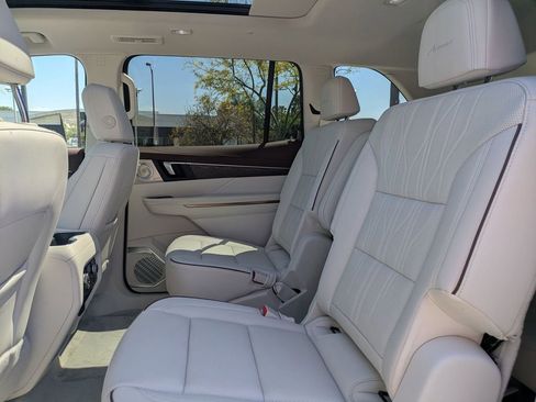 New 2026 Buick Enclave Avenir image 19