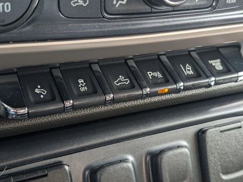 Used 2016 GMC Sierra 2500 Denali w/ Duramax Plus Package image 22