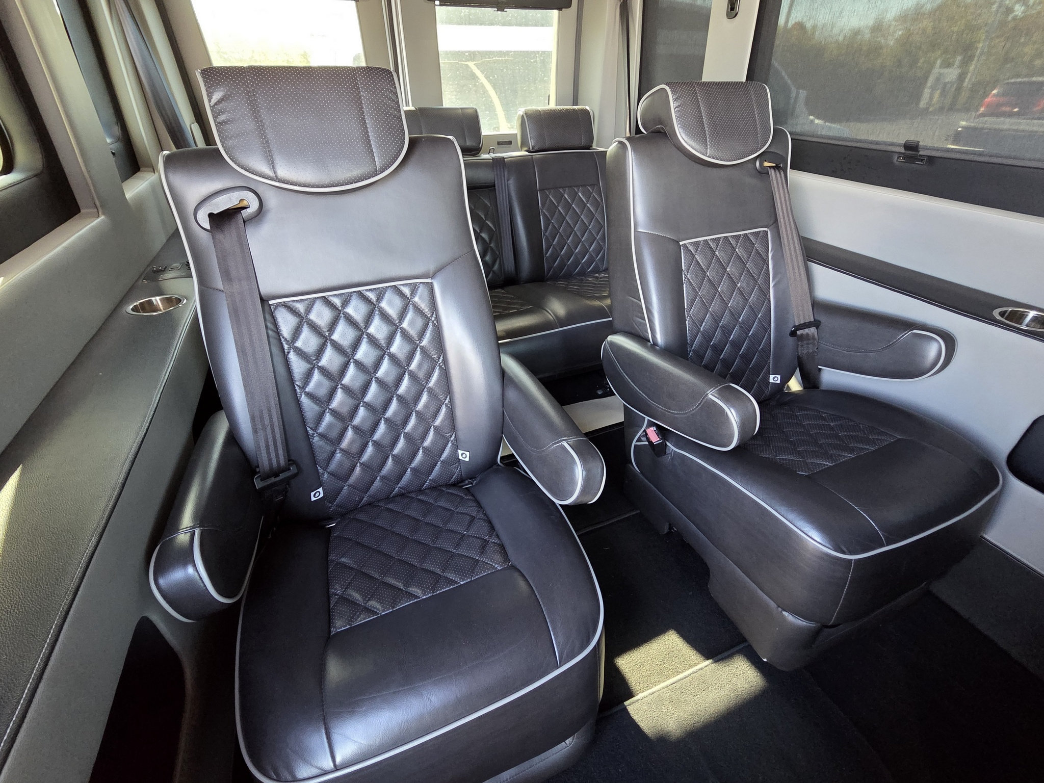Used 2018 RAM ProMaster 2500 w/ Premium Appearance Group FWD image 12