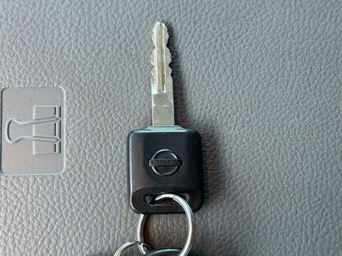 Used 2017 Nissan NV 3500 SL image 15