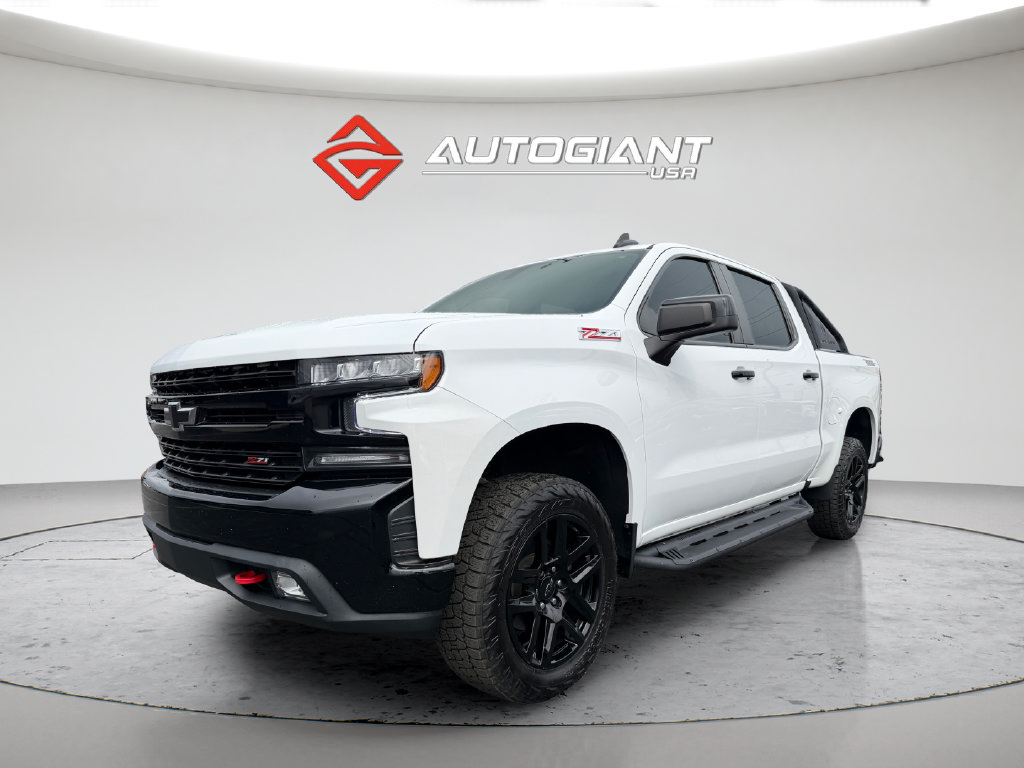 Used 2021 Chevrolet Silverado 1500 LT Trail Boss w/ Convenience Package II AWD/4WD image 2