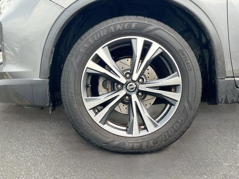 Used 2018 Nissan Rogue SL AWD/4WD image 30