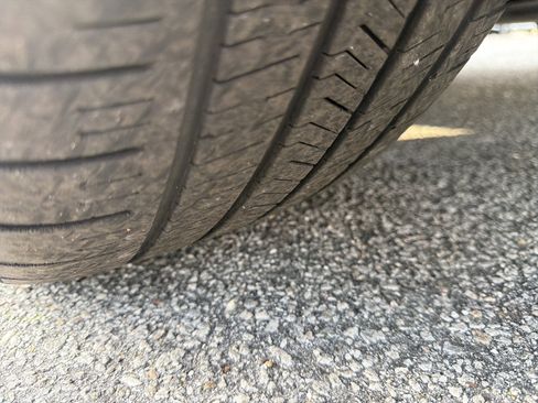 Used 2018 Volvo S90 T6 Inscription w/ Convenience Package image 12