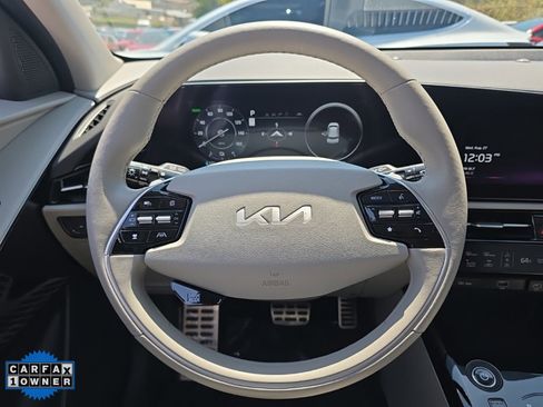 Used 2023 Kia Niro Wave image 38