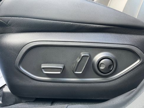 New 2026 Jeep Cherokee Limited image 16