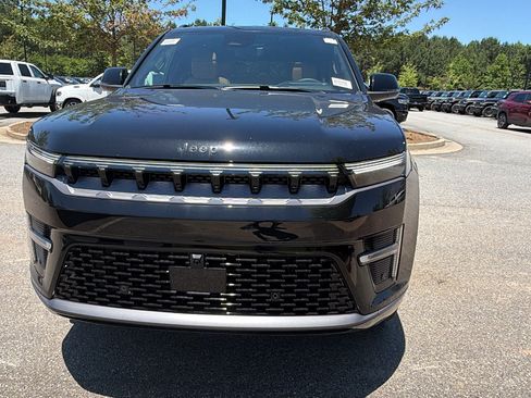 New 2026 Jeep Grand Wagoneer Summit AWD/4WD image 3