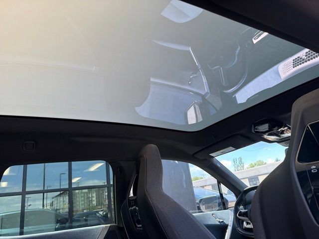 Used 2023 BMW iX xDrive50 w/ Convenience Package AWD/4WD image 16