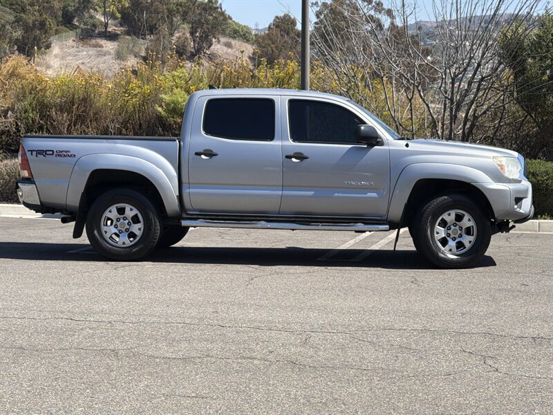 Used 2015 Toyota Tacoma PreRunner w/ TRD Off-Road Package RWD image 4